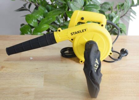  Máy thổi Stanley STPT600